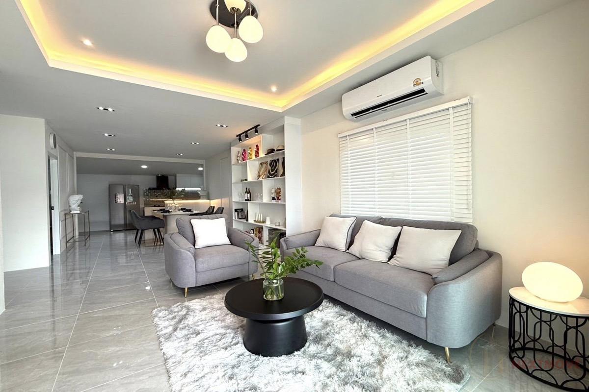 489805015_9598960393523199_6364480322180666392_n