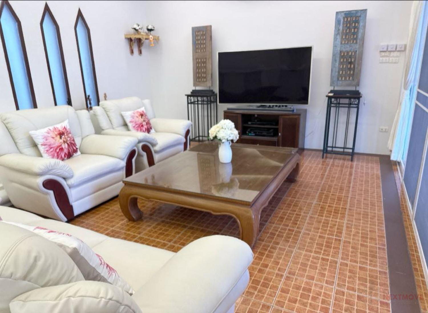 516591149_10228485465663518_3481454713227927340_n