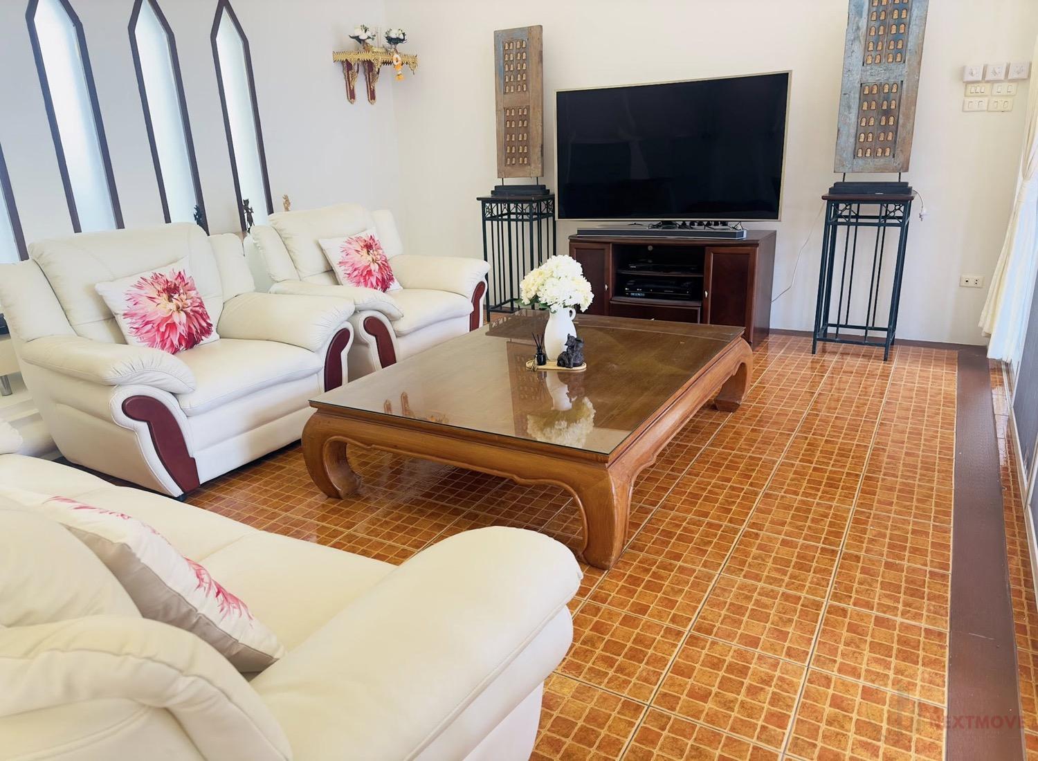 518054808_10228485761910924_8947033764645302166_n