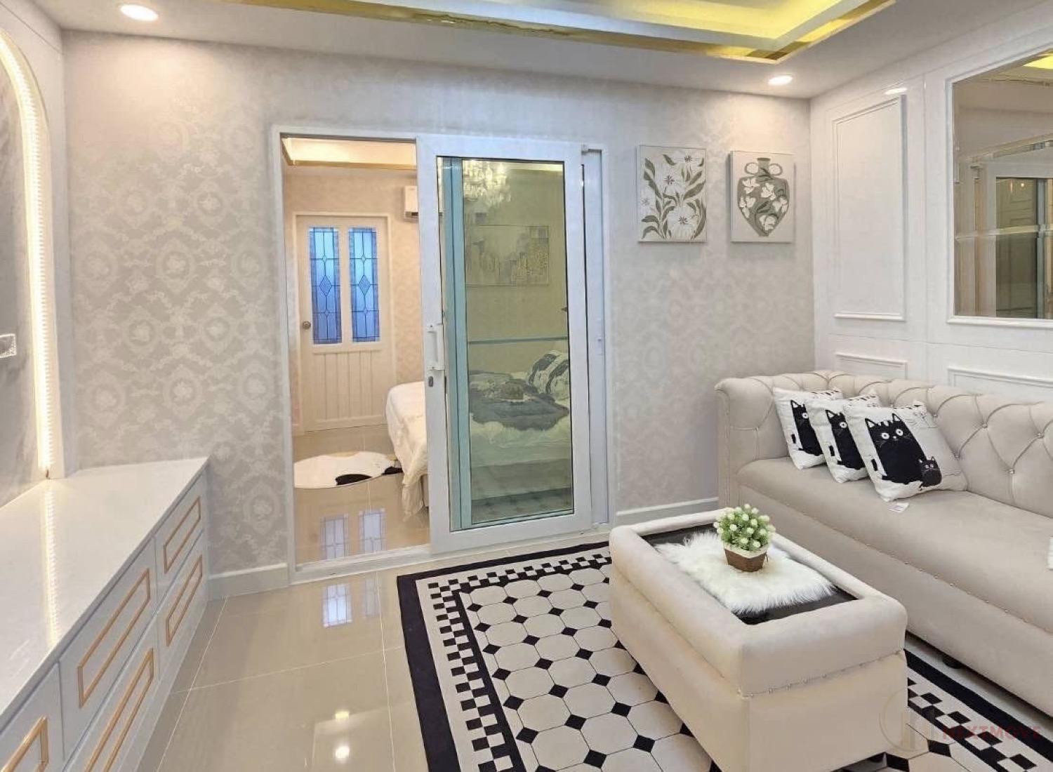 518238459_122112300008932412_4949087284575981130_n