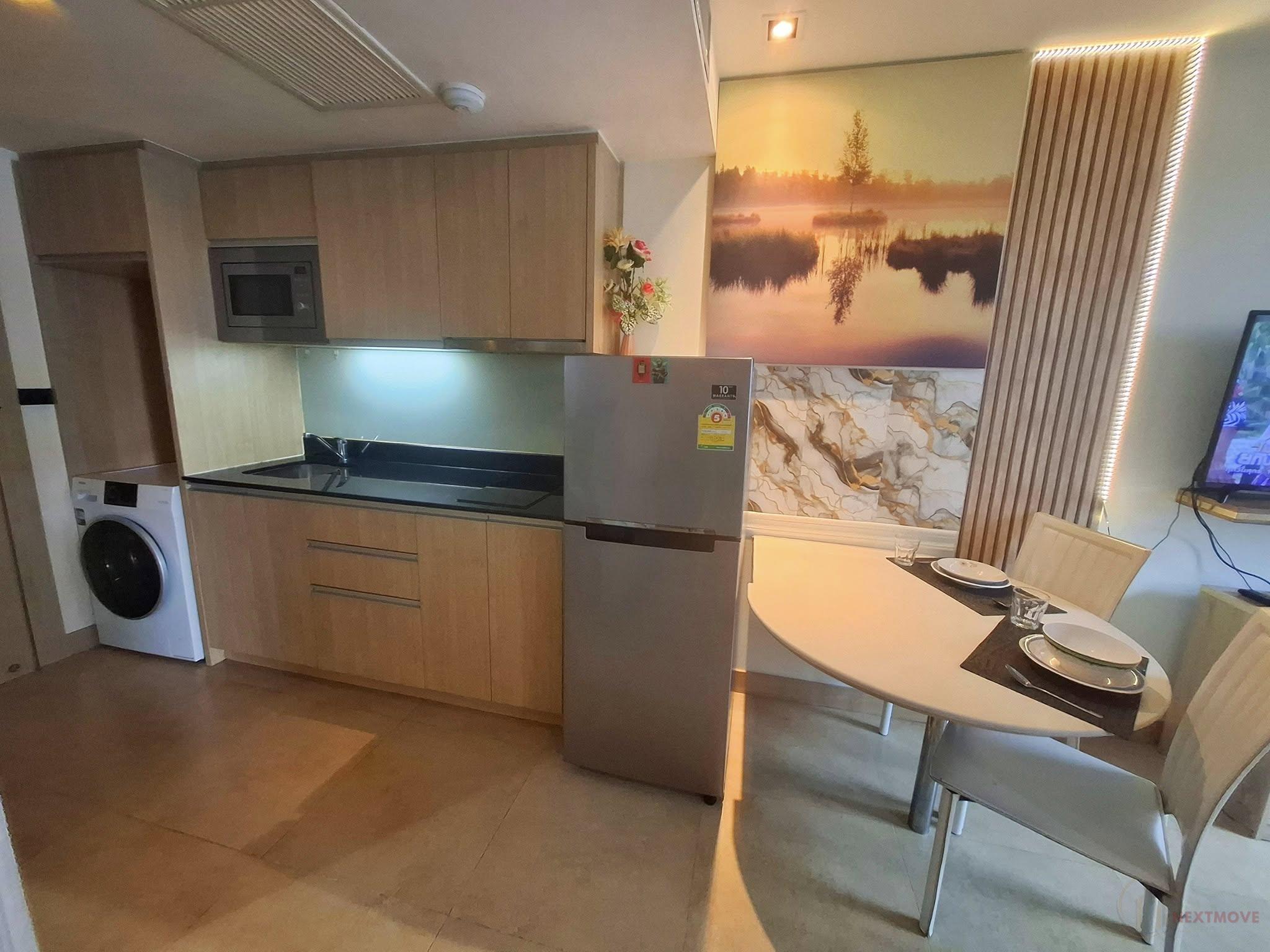 520278921_10228246576736008_8278358942071495333_n