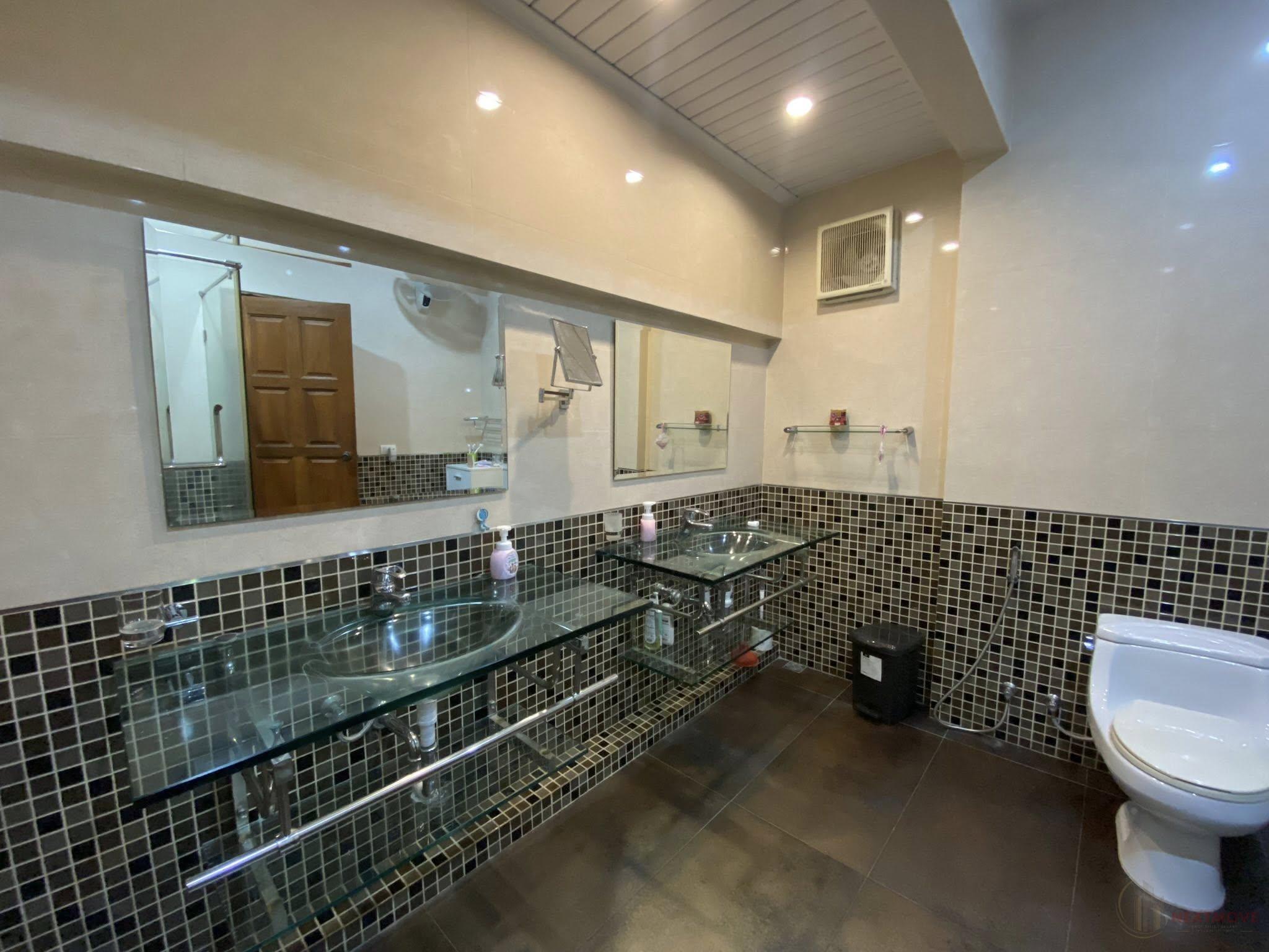 525715307_10237692255955031_3285761451203968833_n