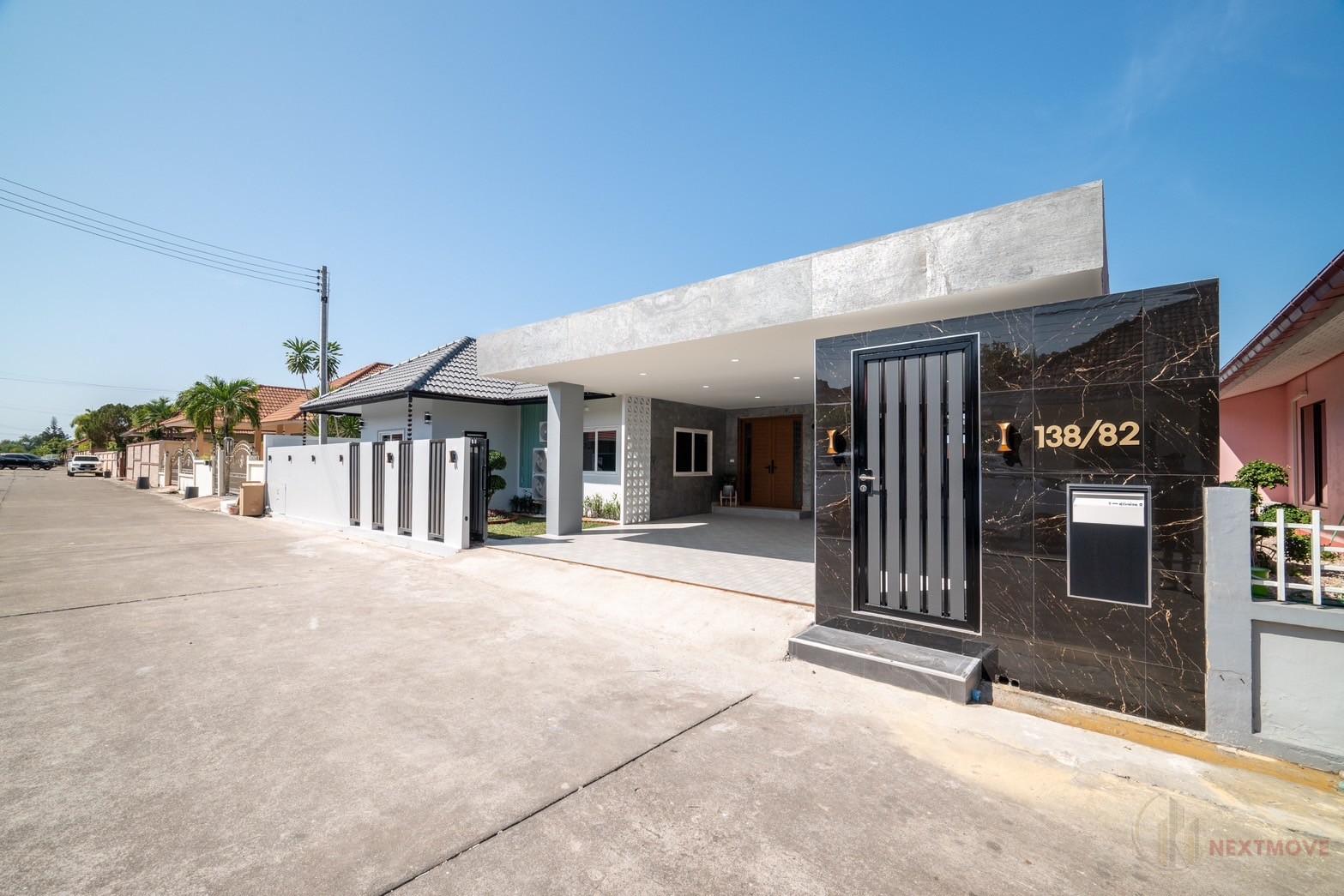 LINE_ALBUM_2. พัทยาฮิลล์ 2 (ขาย 12 MB)_250820_15