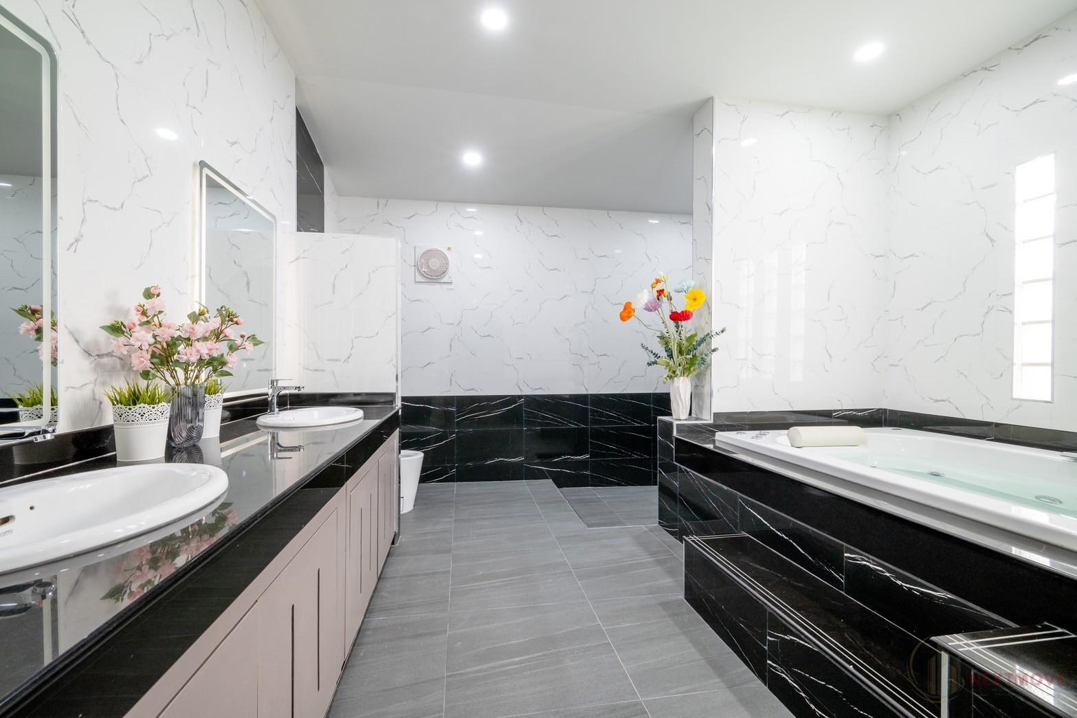 LINE_ALBUM_2. พัทยาฮิลล์ 2 (ขาย 12 MB)_250820_30